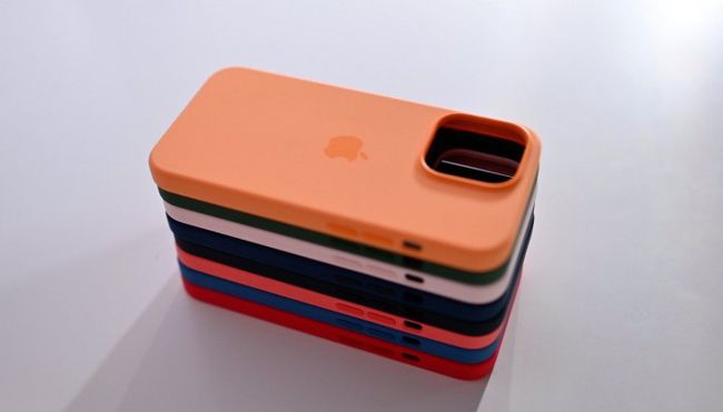 定制iPhone 13 Pro官方硅膠保護(hù)套上手